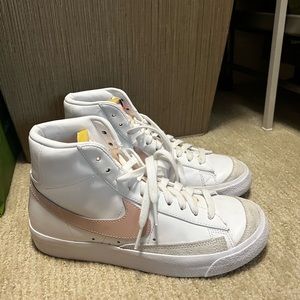 Women’s Nike Blazer Mid '77